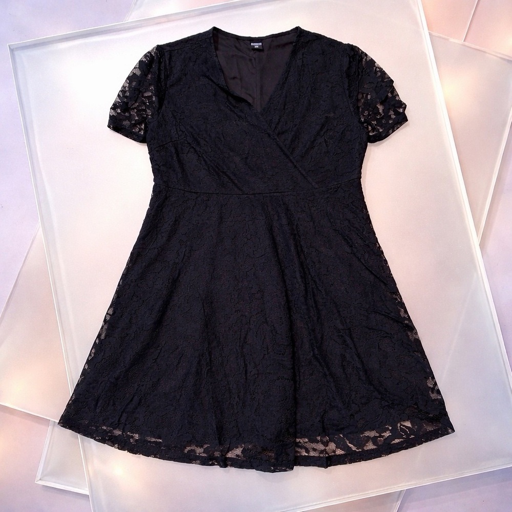 Elegant Black Lace Dress